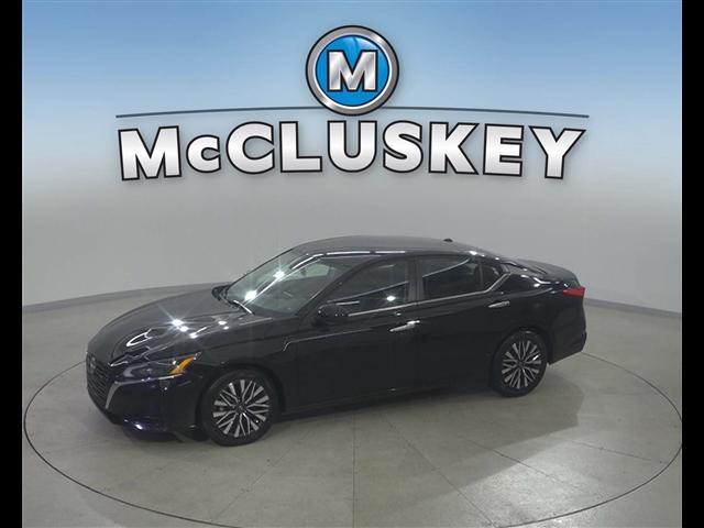 used 2023 Nissan Altima car, priced at $22,989