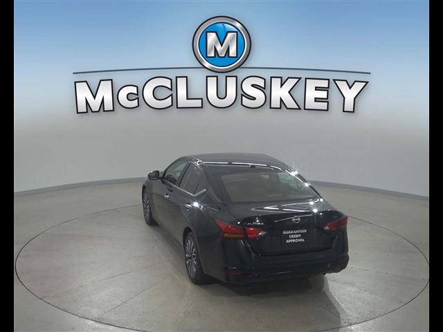 used 2023 Nissan Altima car, priced at $22,989