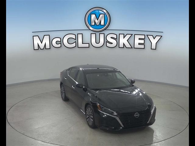 used 2023 Nissan Altima car, priced at $22,989