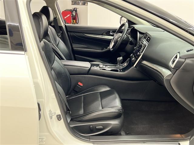 used 2023 Nissan Maxima car, priced at $30,489