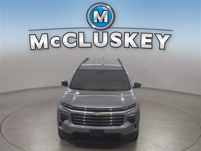 used 2024 Chevrolet Traverse car, priced at $40,990