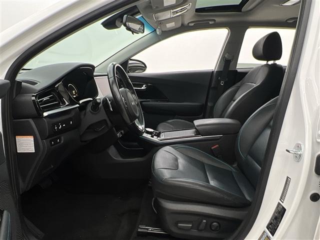 used 2022 Kia Niro EV car, priced at $24,989