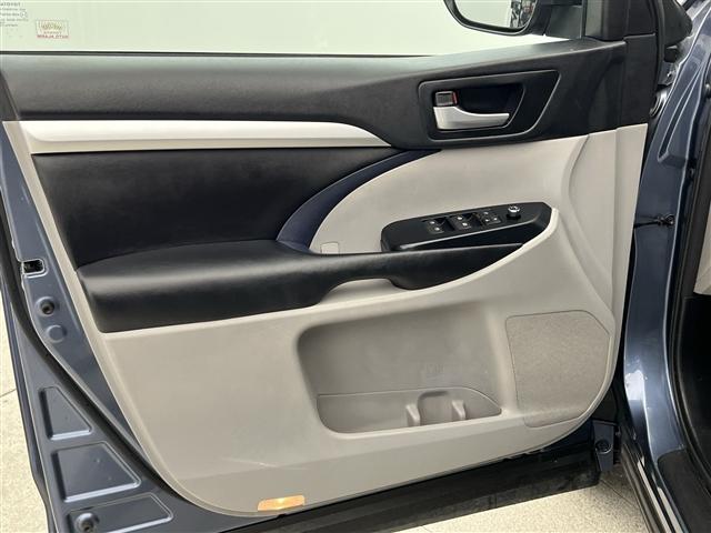 used 2017 Toyota Highlander car, priced at $20,989