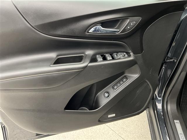 used 2022 Chevrolet Equinox car, priced at $30,989