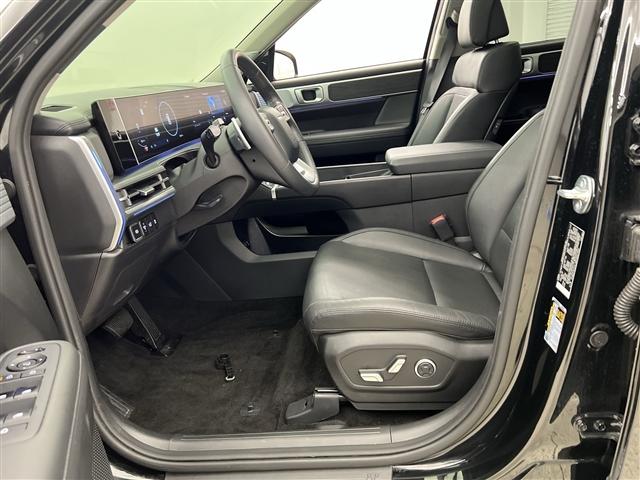 used 2024 Hyundai Santa Fe car, priced at $38,989