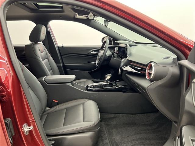 used 2024 Chevrolet Trax car, priced at $30,989
