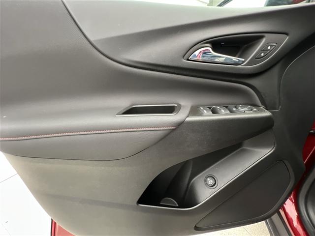 used 2022 Chevrolet Equinox car, priced at $29,989