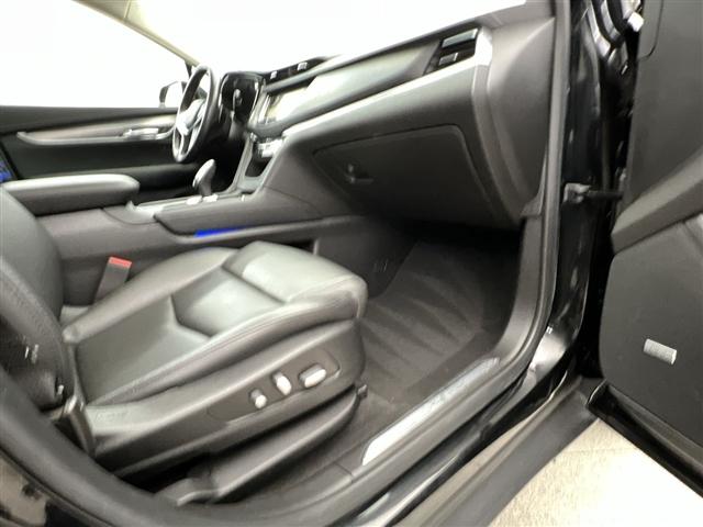 used 2019 Cadillac XT5 car, priced at $26,989