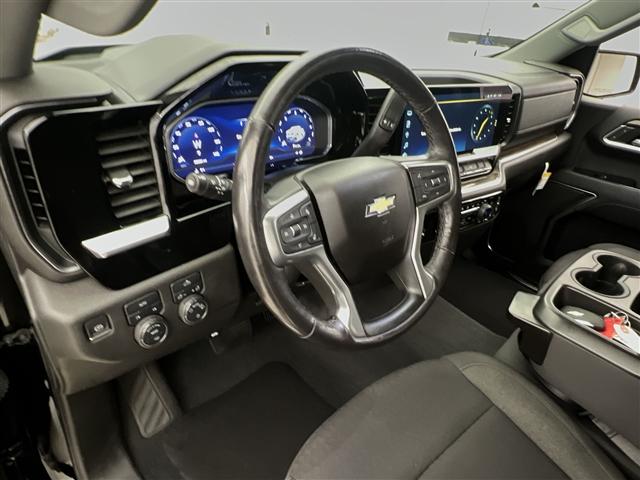 used 2022 Chevrolet Silverado 1500 car, priced at $40,989