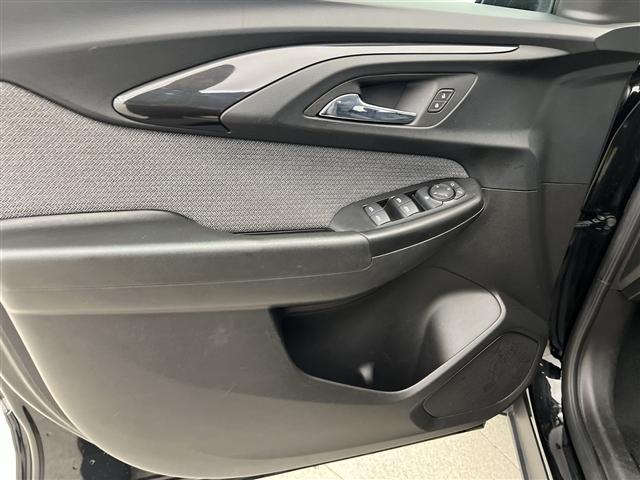 used 2023 Chevrolet TrailBlazer car, priced at $23,989