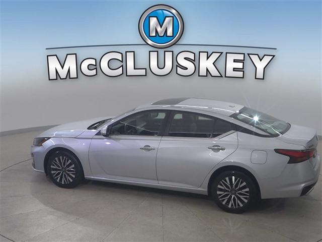 used 2023 Nissan Altima car, priced at $20,989