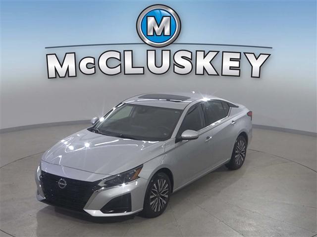 used 2023 Nissan Altima car, priced at $20,989