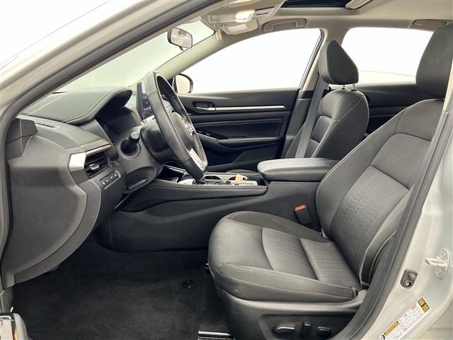 used 2023 Nissan Altima car, priced at $20,989