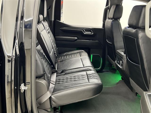 used 2024 Chevrolet Silverado 1500 car, priced at $64,989