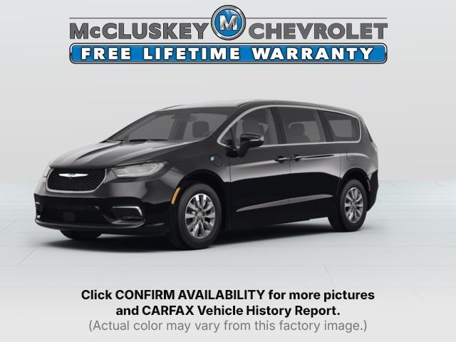 used 2022 Chrysler Pacifica Hybrid car, priced at $24,995