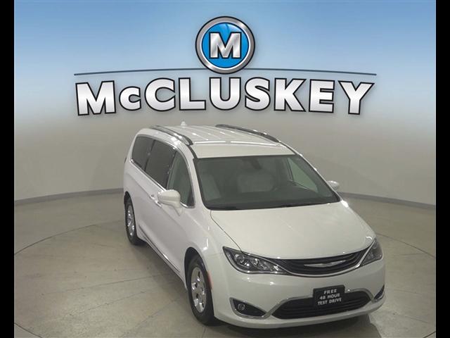 used 2018 Chrysler Pacifica Hybrid car, priced at $24,989