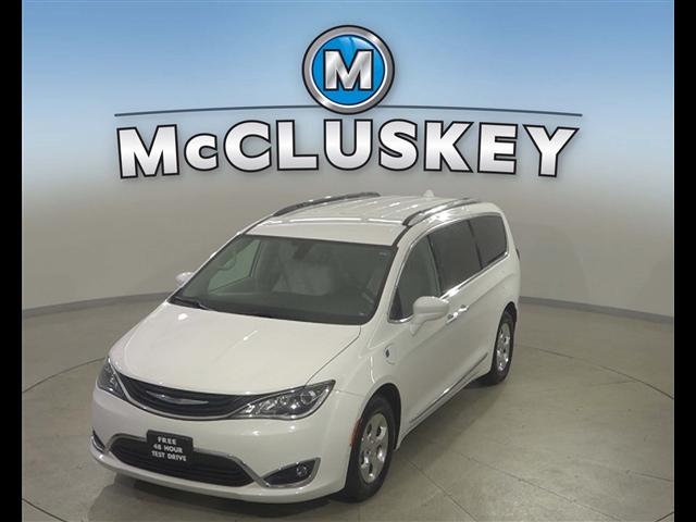 used 2018 Chrysler Pacifica Hybrid car, priced at $24,989