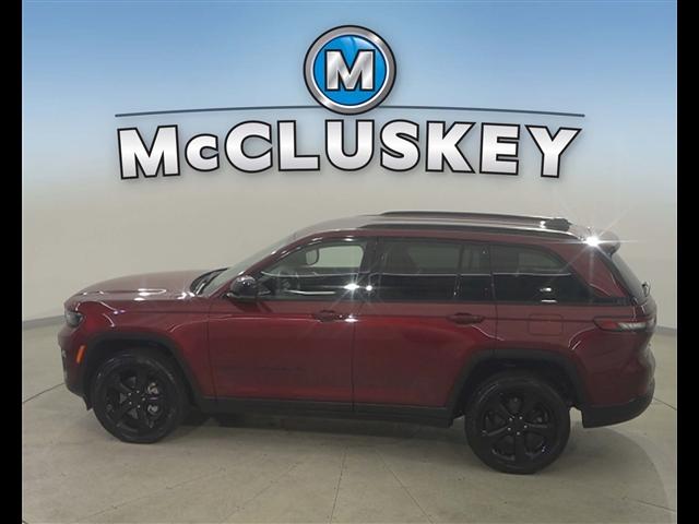 used 2023 Jeep Grand Cherokee car, priced at $33,989