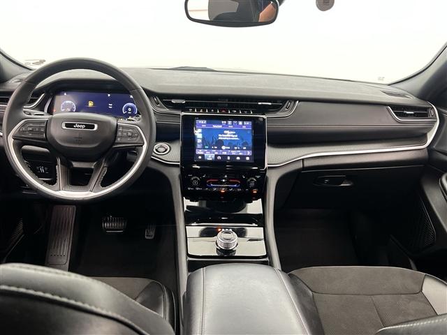 used 2023 Jeep Grand Cherokee car, priced at $33,989