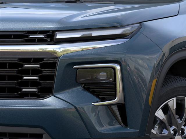 new 2025 Chevrolet Traverse car, priced at $50,335