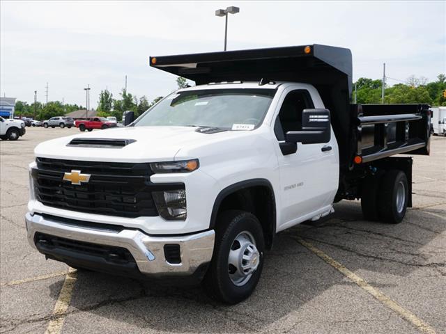 new 2025 Chevrolet Silverado 3500 car, priced at $60,633