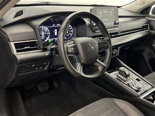 used 2023 Mitsubishi Outlander PHEV car, priced at $28,989