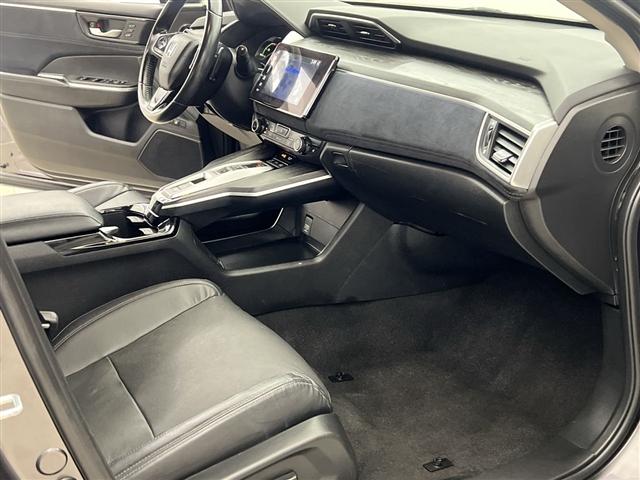 used 2018 Honda Clarity Plug-In Hybrid car, priced at $23,989