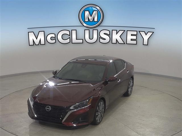 used 2023 Nissan Altima car, priced at $26,989