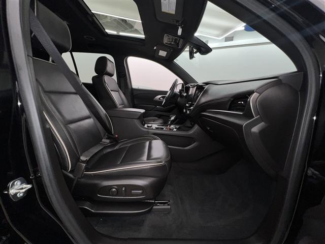 used 2023 Chevrolet Traverse car, priced at $39,989
