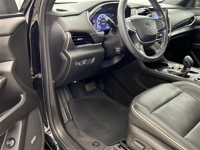 used 2023 Chevrolet Traverse car, priced at $39,989