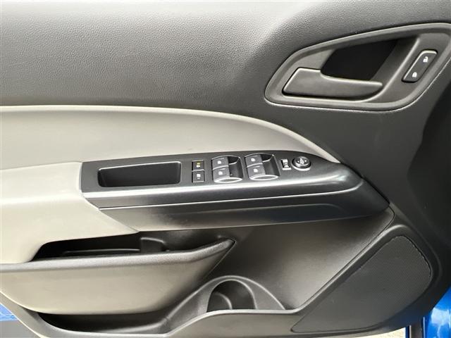 used 2022 Chevrolet Colorado car, priced at $31,989