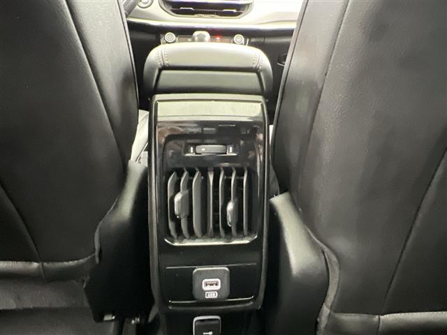 used 2022 Jeep Compass car, priced at $27,989