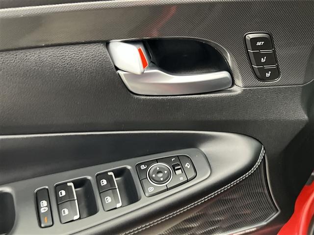 used 2023 Hyundai Santa Fe car, priced at $30,989
