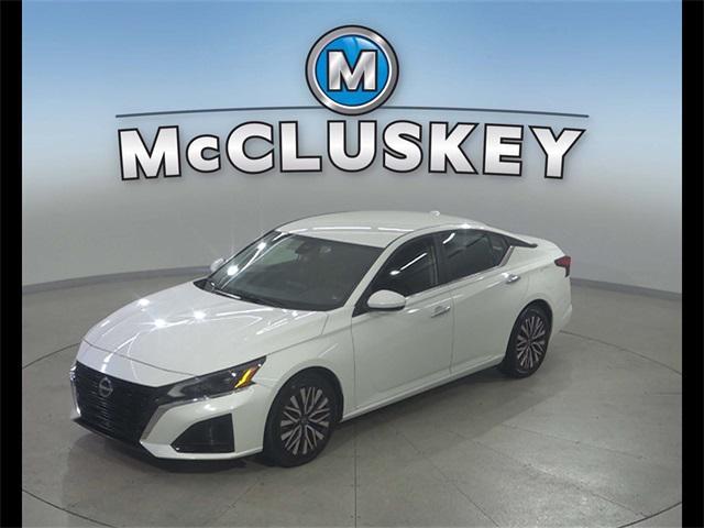 used 2023 Nissan Altima car, priced at $23,489