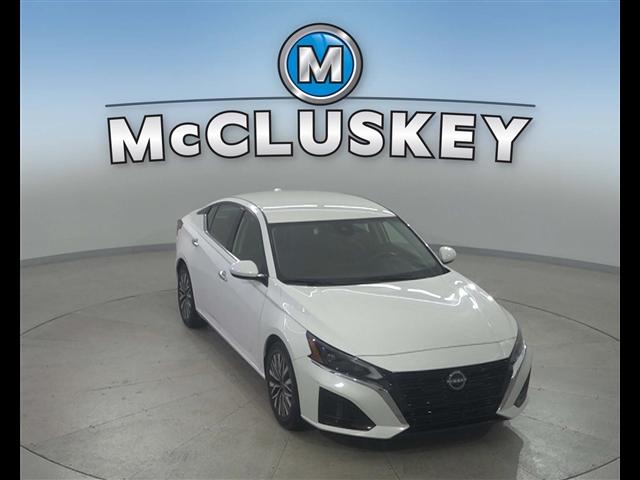 used 2023 Nissan Altima car, priced at $22,989