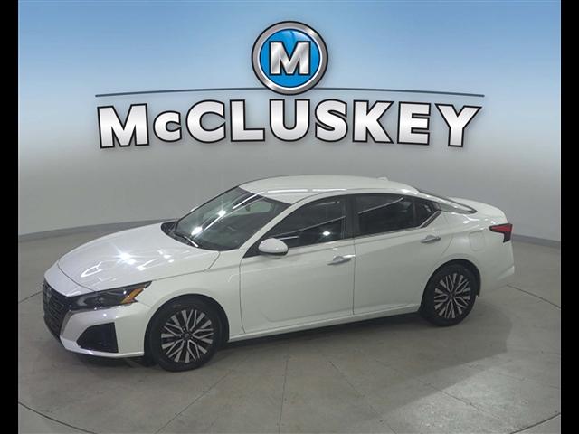 used 2023 Nissan Altima car, priced at $22,989