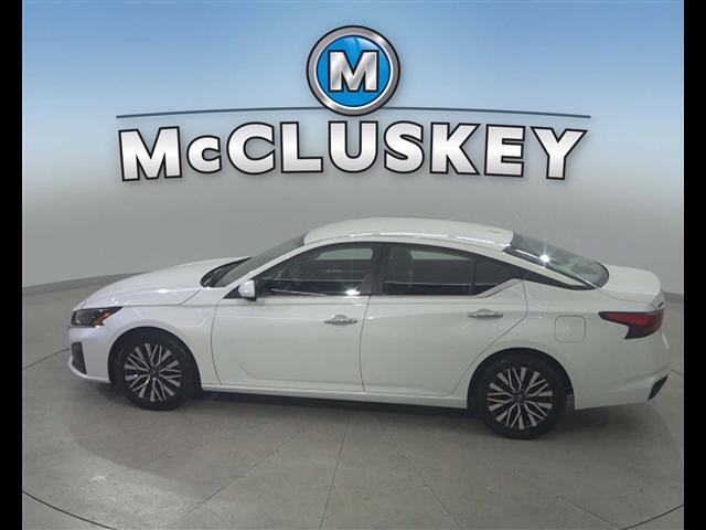 used 2023 Nissan Altima car, priced at $22,989