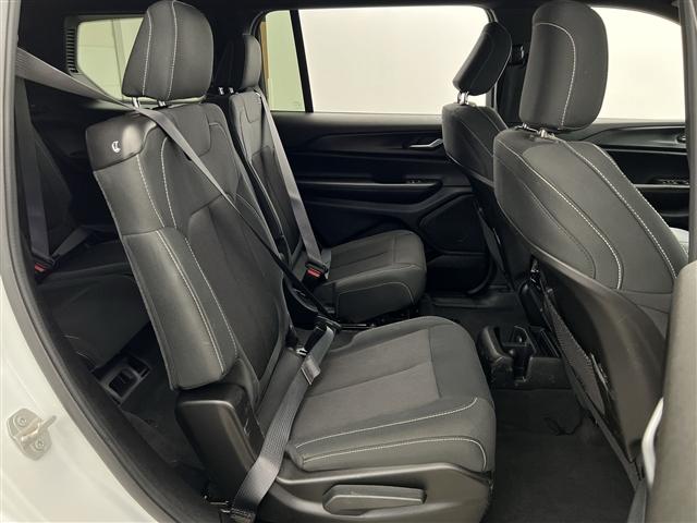 used 2024 Jeep Grand Cherokee L car, priced at $29,989