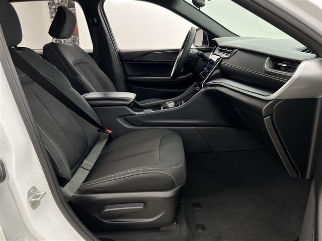 used 2024 Jeep Grand Cherokee L car, priced at $29,989