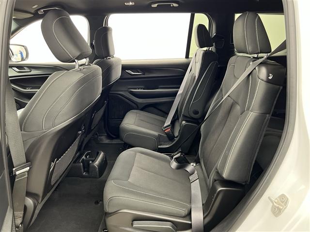 used 2024 Jeep Grand Cherokee L car, priced at $29,989
