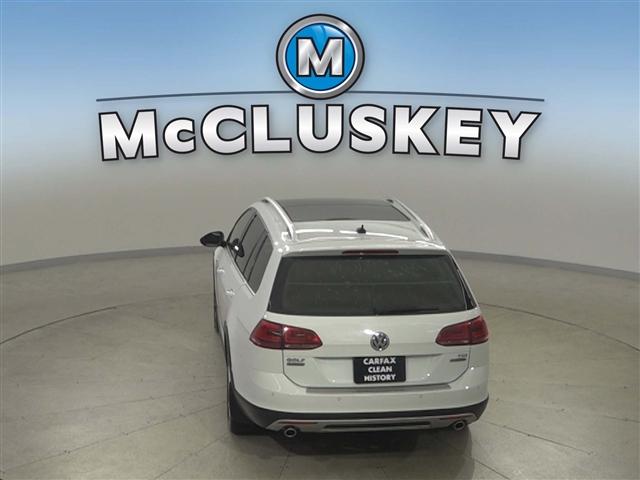 used 2017 Volkswagen Golf Alltrack car, priced at $19,989