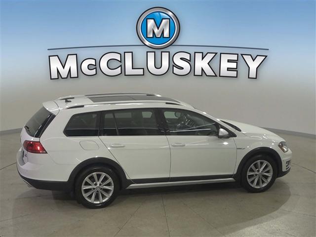 used 2017 Volkswagen Golf Alltrack car, priced at $19,989