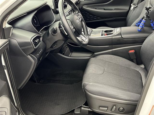 used 2022 Hyundai Santa Fe car, priced at $27,989