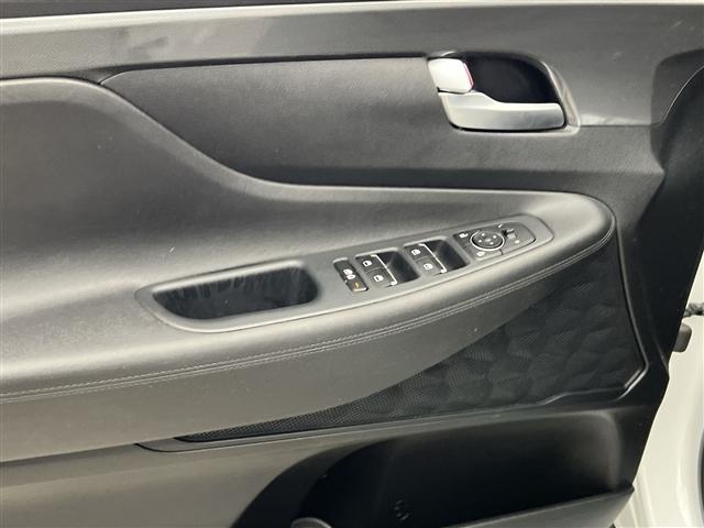 used 2022 Hyundai Santa Fe car, priced at $27,989