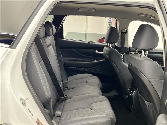 used 2022 Hyundai Santa Fe car, priced at $27,989