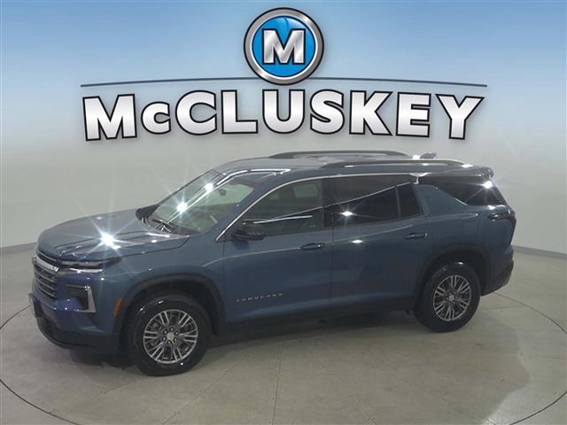 used 2025 Chevrolet Traverse car, priced at $39,189