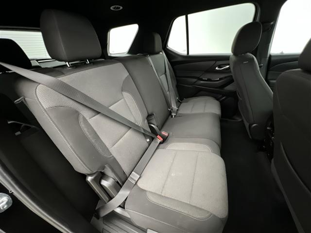 used 2023 Chevrolet Traverse car, priced at $29,989