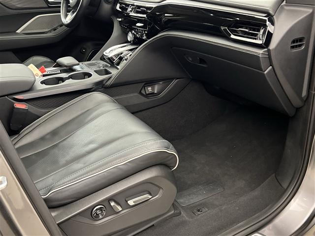 used 2023 Acura MDX car, priced at $48,998