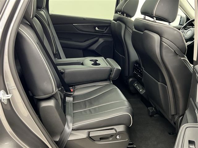 used 2023 Acura MDX car, priced at $48,998