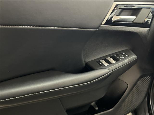 used 2024 Mitsubishi Outlander car, priced at $28,989